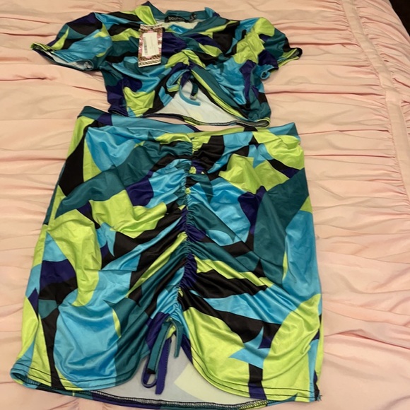 Turquoise Silky skirt Set! - Picture 8 of 8